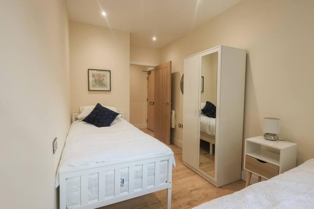 Апартаменты Ocean - 2 Bed Flat Sleeps 6 With Gym Access Саутгемптон Экстерьер фото