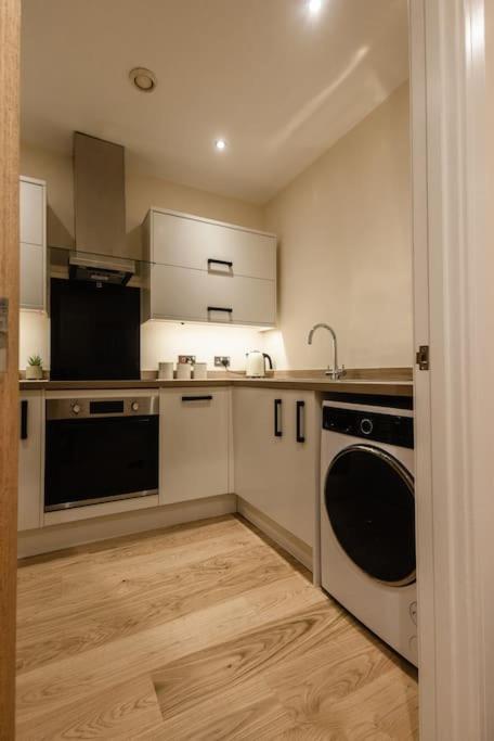 Апартаменты Ocean - 2 Bed Flat Sleeps 6 With Gym Access Саутгемптон Экстерьер фото